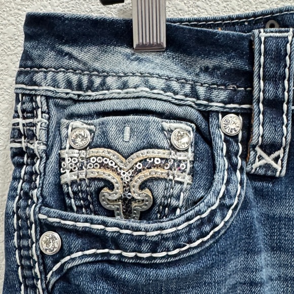 Rock Revival Leni straight 26 Distressed Jeans. - Picture 2 of 10